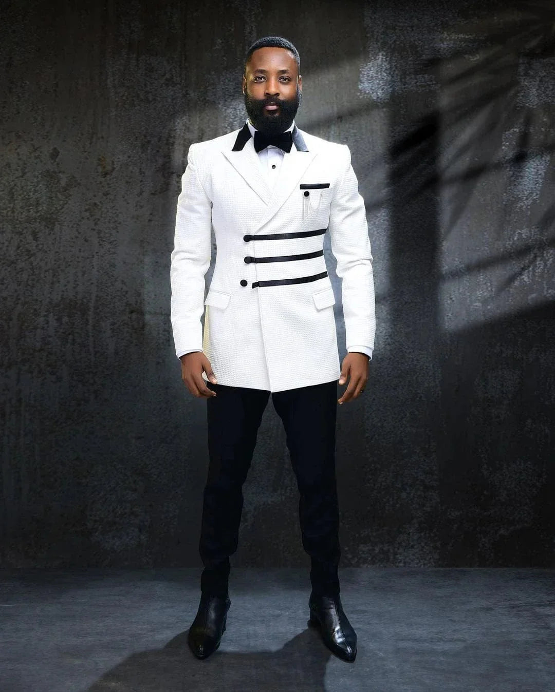Men's plaid double-breasted wedding suit by SHOWLU FASHION STORE, featuring peak lapel tuxedo jacket and matching pants.