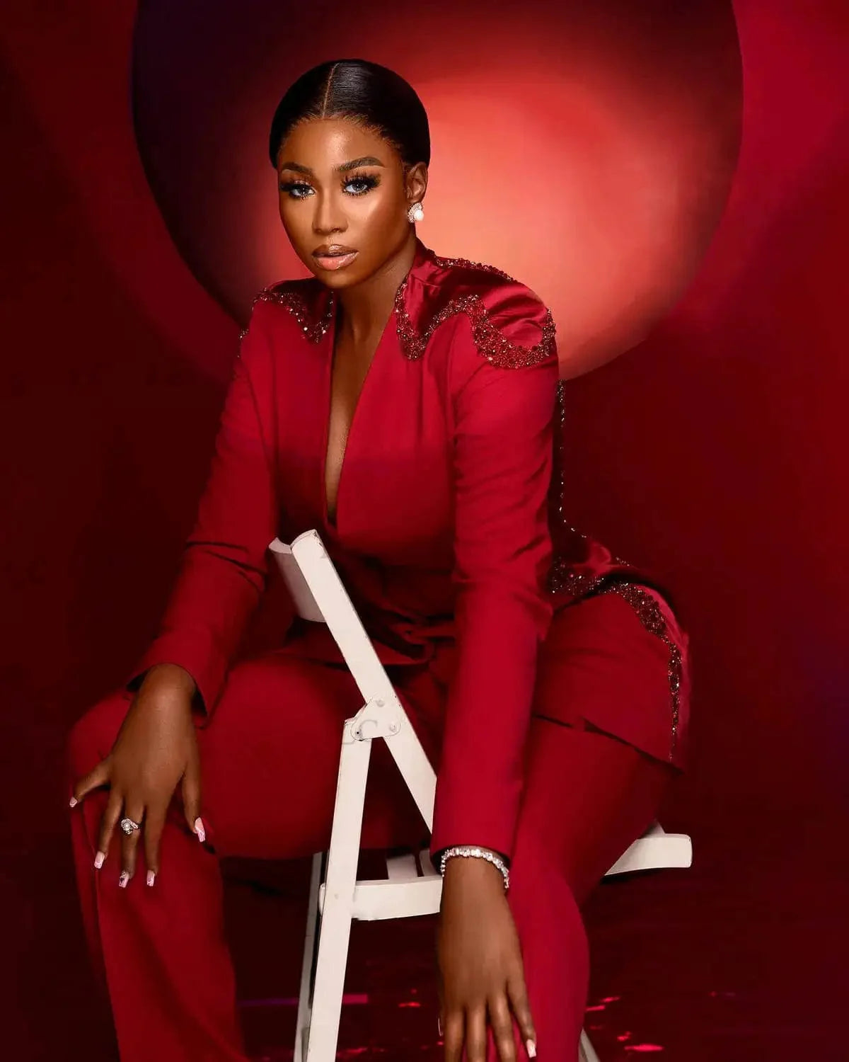 Elegant women's 2-piece beaded V-neck suit by SHOWLU FASHION, featuring a crystal party prom dress with a single-breasted jacket.
