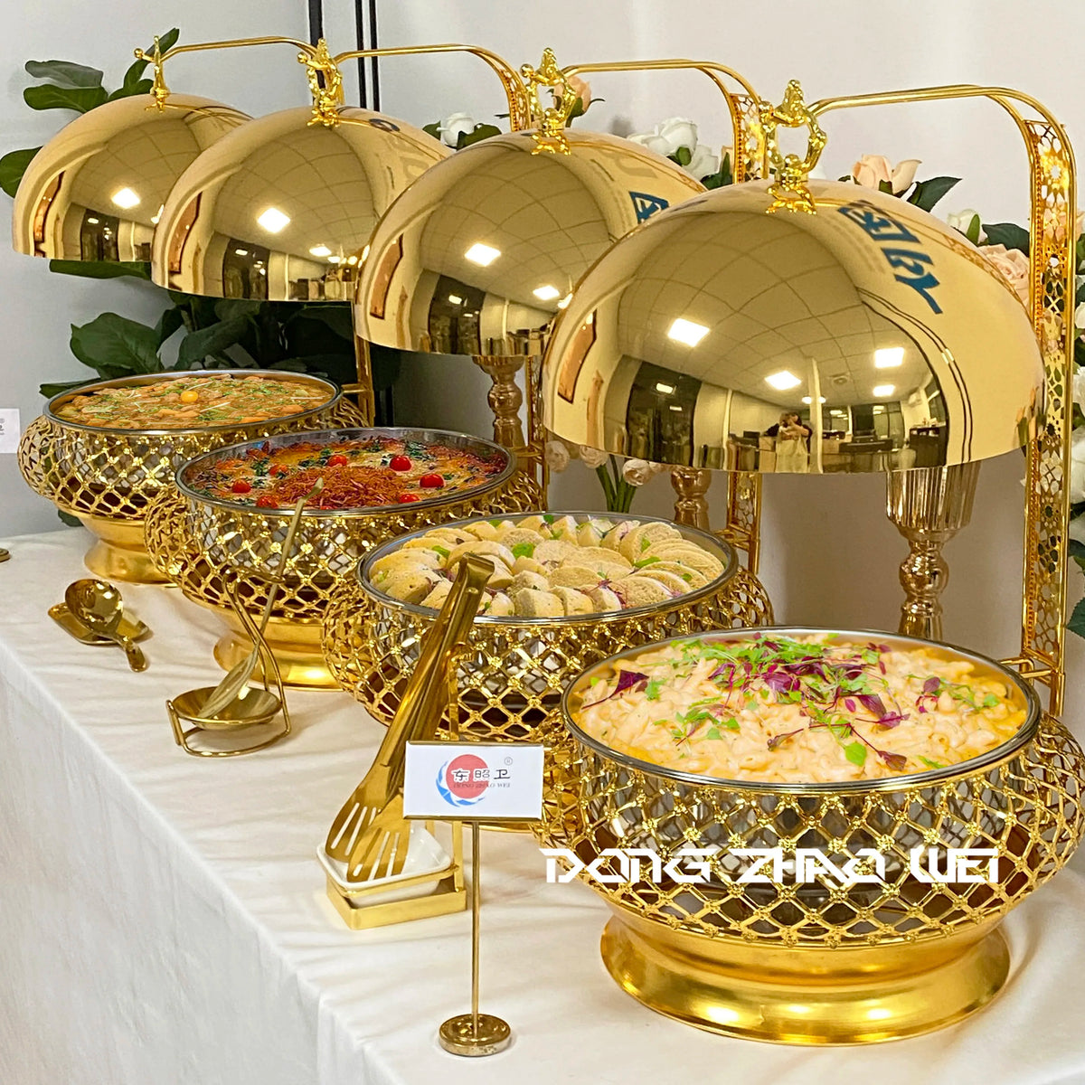 Luxury stainless steel wedding party chafing dish for buffet serving, showcasing elegant design and catering functionality