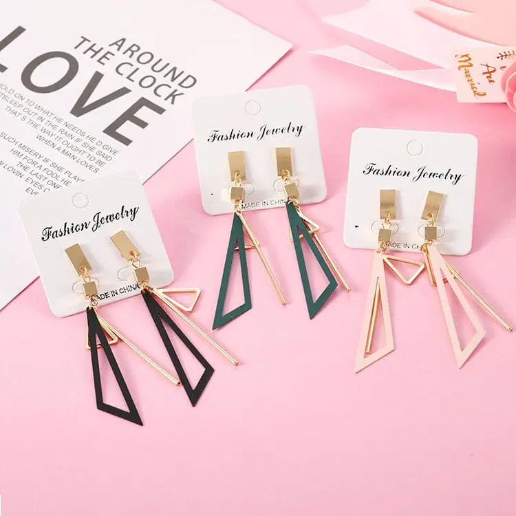 Showlu Korean geometric triangle tassel dangle earrings for women, featuring long statement design and modern jewelry style.
