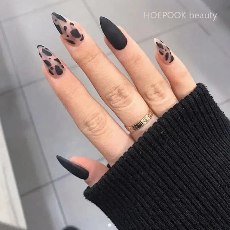 Light green stripe gradient press on nails by HOEPOOK, 24-piece set of long coffin acrylic tips with decorative designs.