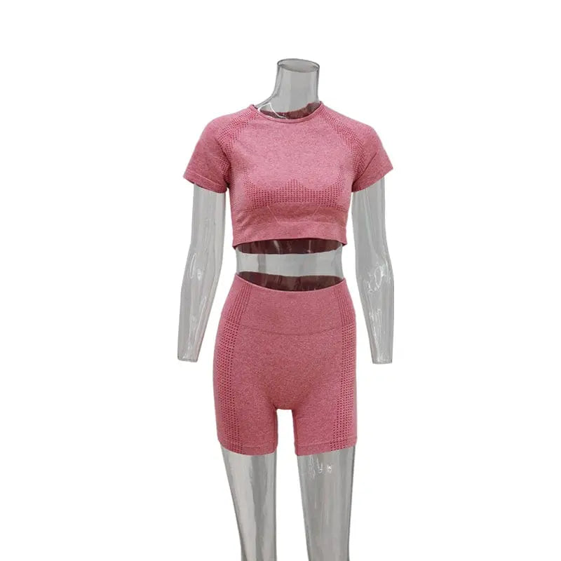 Showlu Women's seamless grey yoga set with high elasticity, designed for outdoor fitness and yoga training.