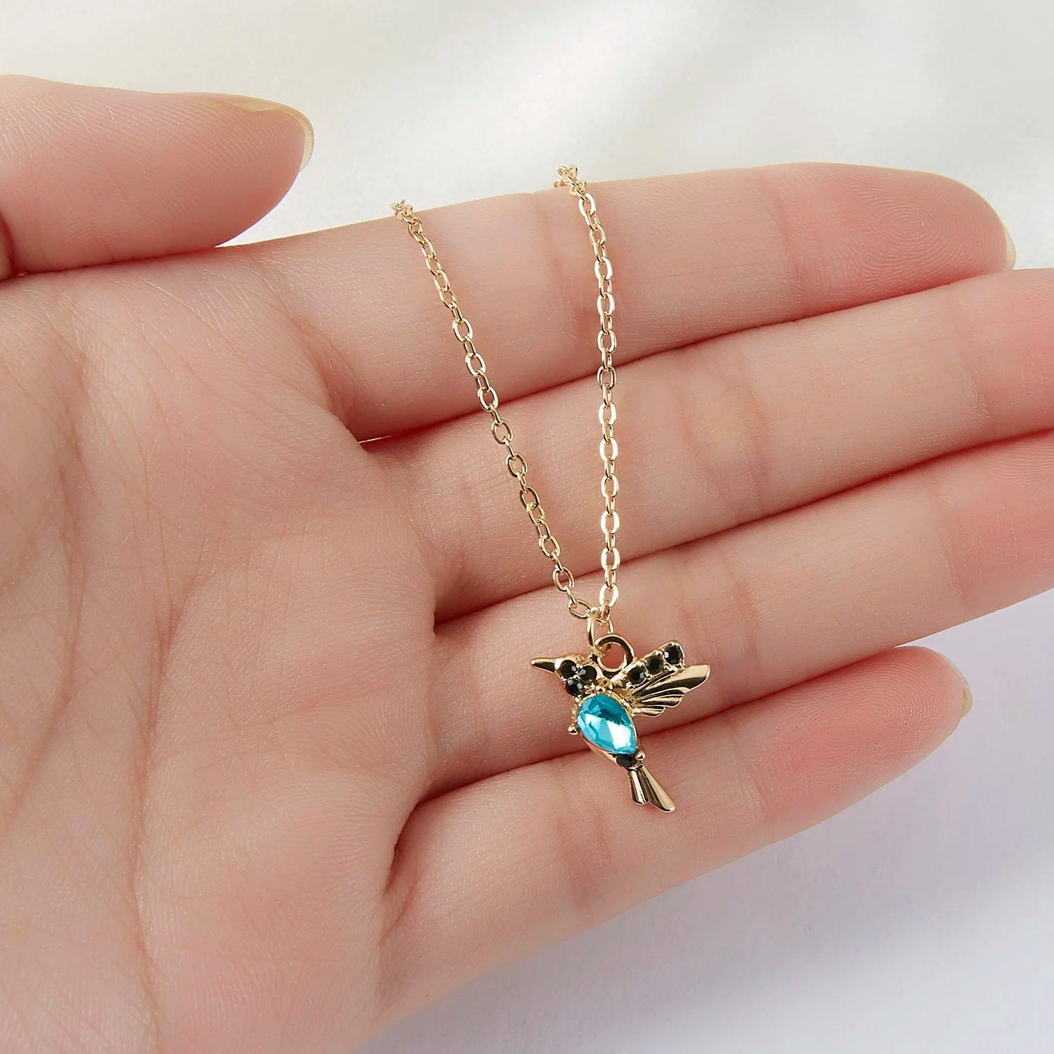  Showlu Fashion Store NC20Y0472-2 Fashion Crystal Hummingbird Necklaces For Women Green Rhinestone Cute Animal Bird Choker Clavicle Chain Anniversary Jewelry