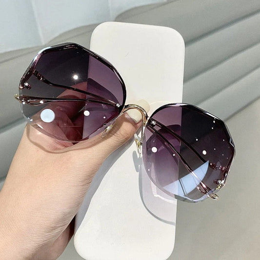  Showlu Fashion Store New Gradient Irregular High Cost Effective Glasses Fashion Luxury Rimless UV400 Cool Sun Glasses Women Men Shades Sunglasses