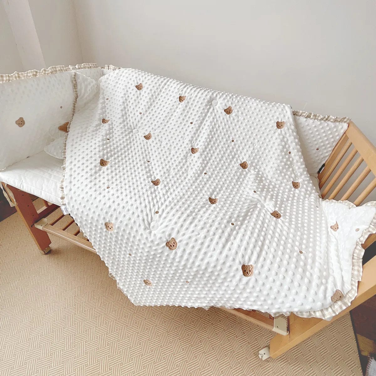 SHOWLU FASHION STORE The quilt 3 Yuan Shuang Baby Class A baby and children's bed Kit quilt bed surround embroidery baby bear spring and winter baby