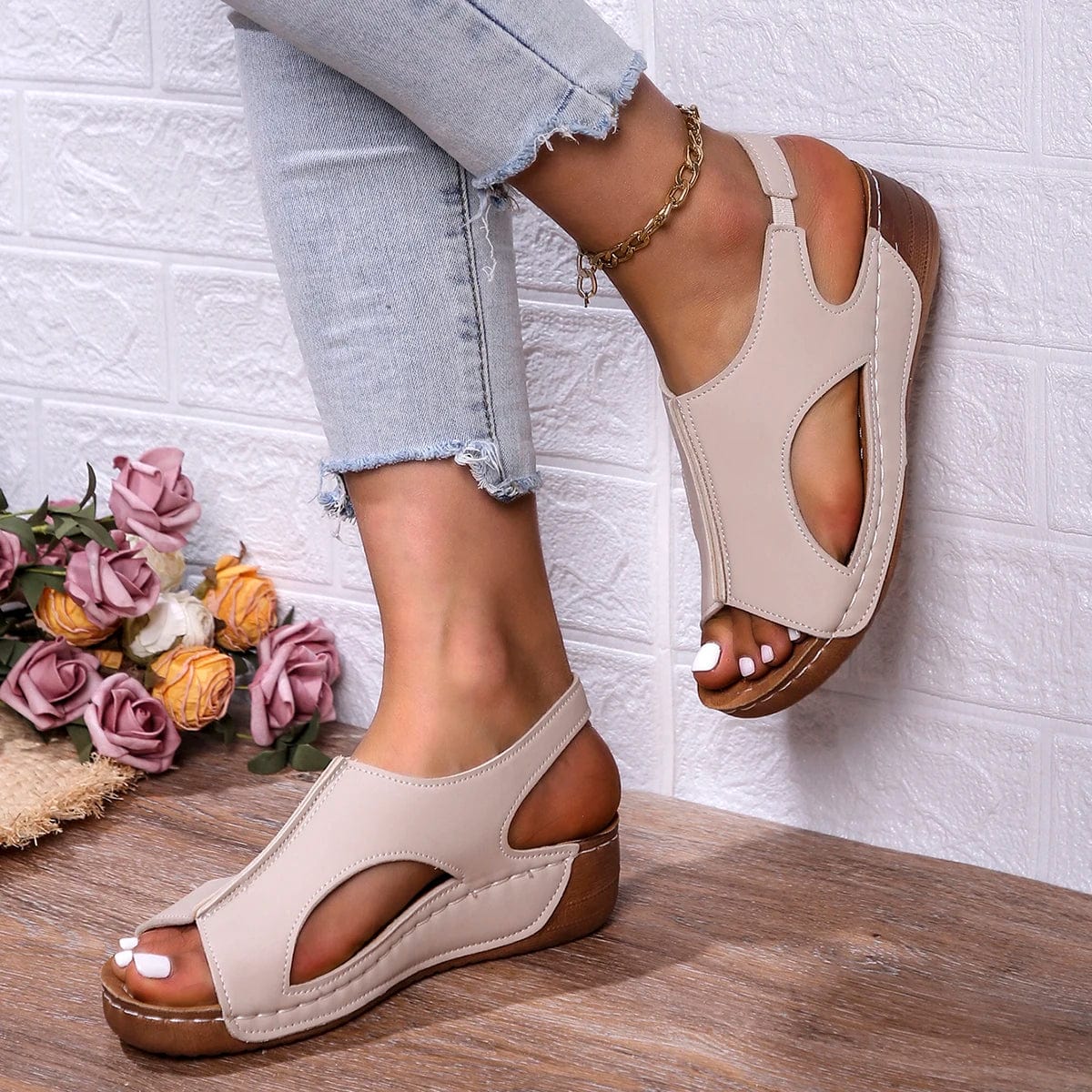  Showlu Fashion Store Women's Med Heels Platform Sandals 2024 Summer Peep Toe Casual Clogs Shoes Woman Pu Leather Wedges Roman Sandalias Mujer