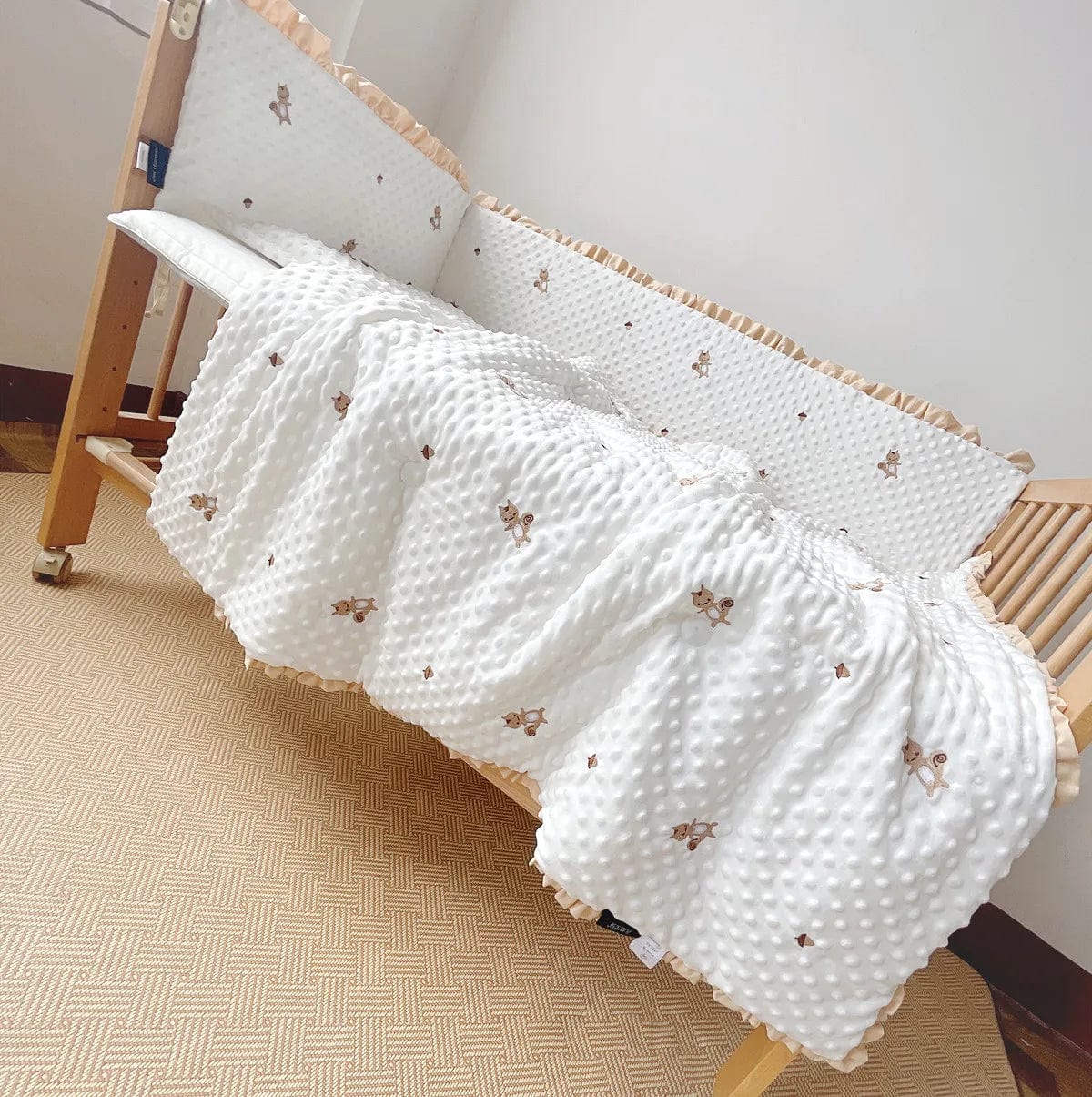 SHOWLU FASHION STORE Yuan Shuang Baby Class A baby and children's bed Kit quilt bed surround embroidery baby bear spring and winter baby