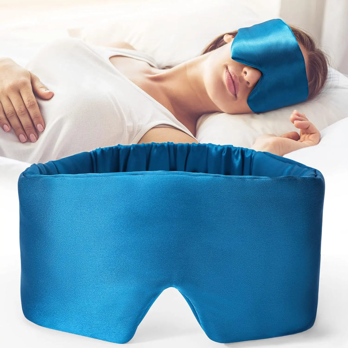 Showlu Smart General luxury silk sleep mask covering eyes, designed for better sleep and relaxation.