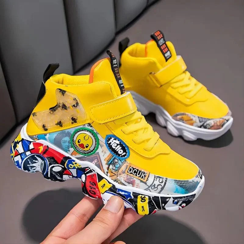 Showlu Kids cartoon graffiti sports sneakers for children, unisex casual shoes, size 26-36, featuring colorful cartoon patterns.