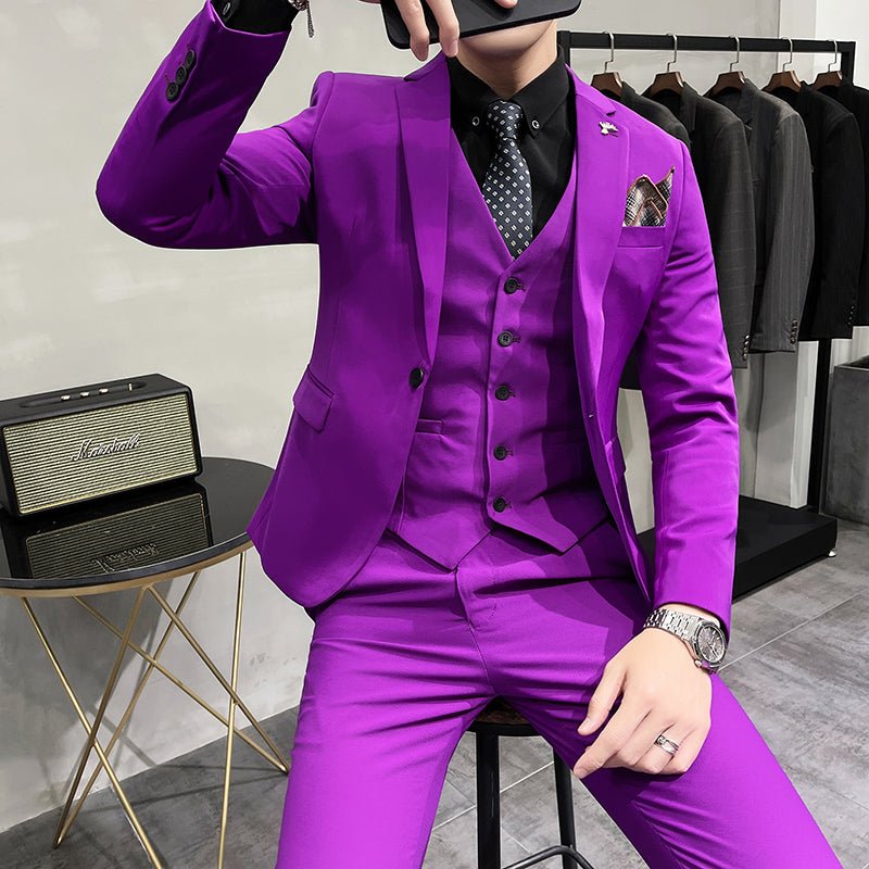Men's slim-fit stage blazer by Showlu Fashion Store, single-breasted solid color suit for performances and formal events.