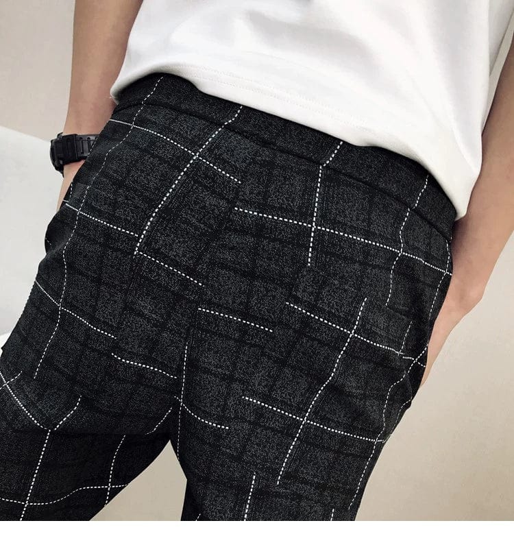 Showlu Fashion men's slim fit plaid cropped pants featuring a casual harem style, with a modern, stylish design and smart fit.