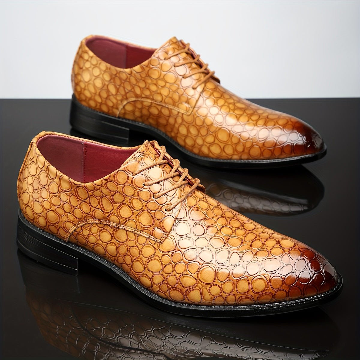 SHOWLU Men's crocodile pattern slip-on oxfords with PU leather upper, rubber sole, and casual low-top design for daily wear.