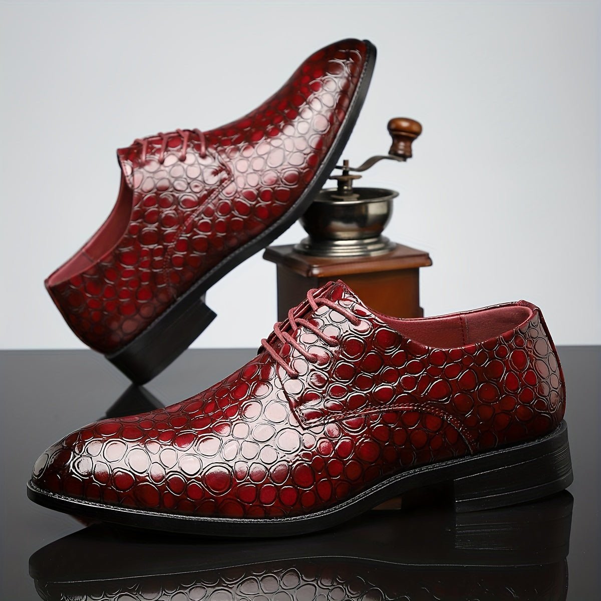 SHOWLU men's crocodile pattern slip-on oxfords with PU leather upper, rubber sole, casual and business style for all-season wear