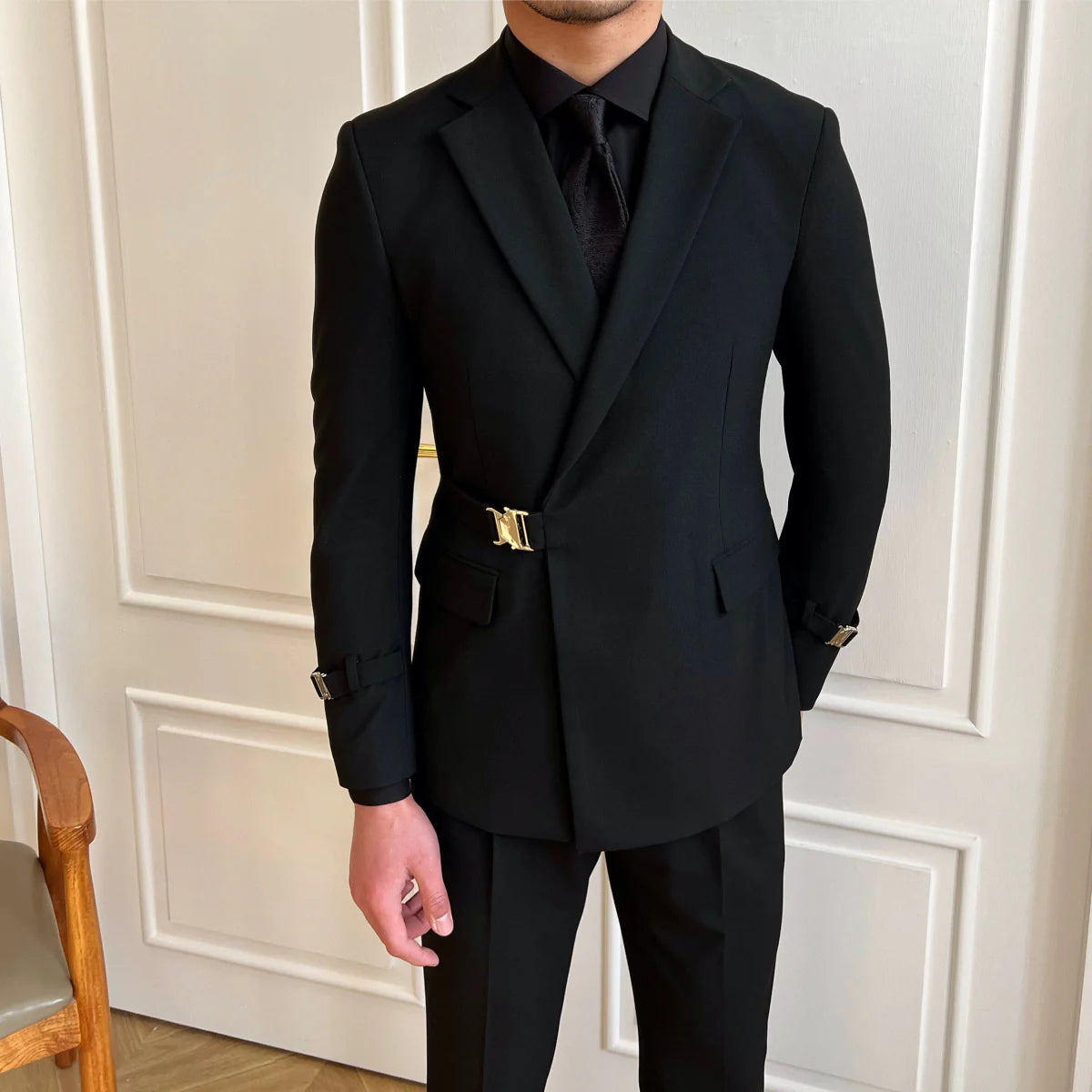 Men's slim fit black double-breasted wedding suit by Showlu Fashion, featuring a tailored design and classic style.