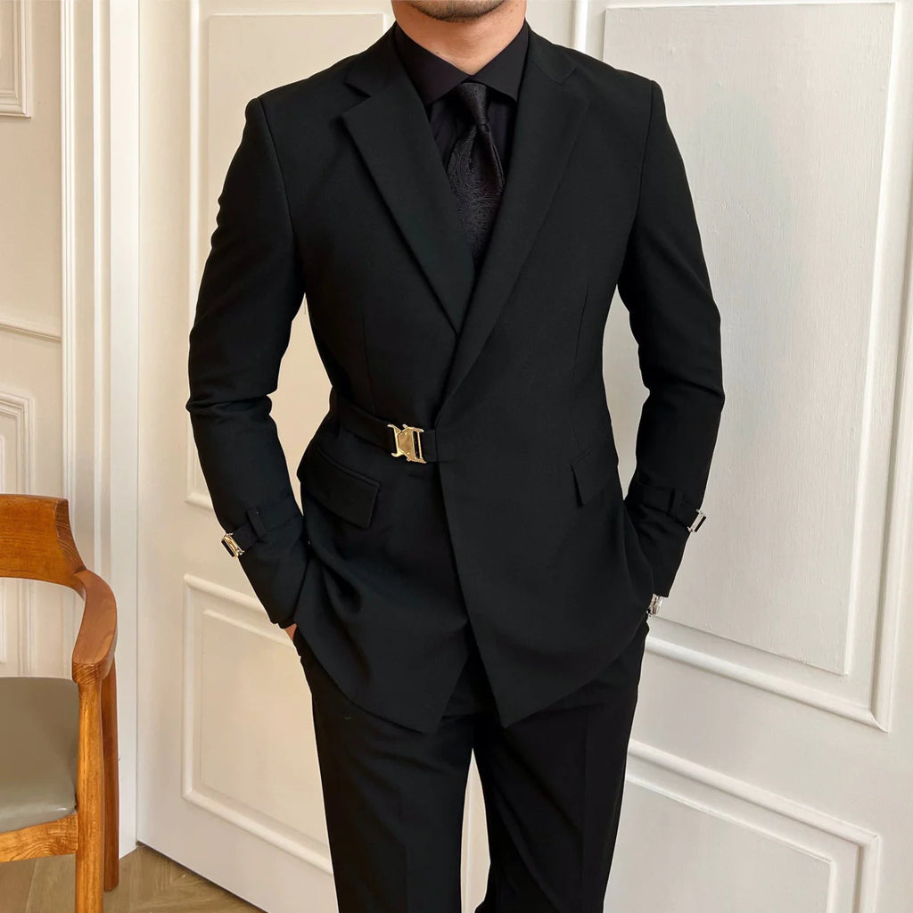 Men's slim fit black double-breasted wedding suit by Showlu Fashion, tailored with a classic lapel and modern fit for formal occasions.