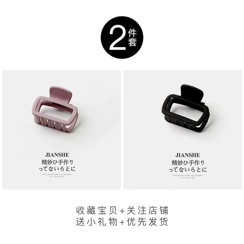 Showlu Fashion Square Shark Hair Clip with minimalist wild design for securing loose hair or adding a stylish touch.