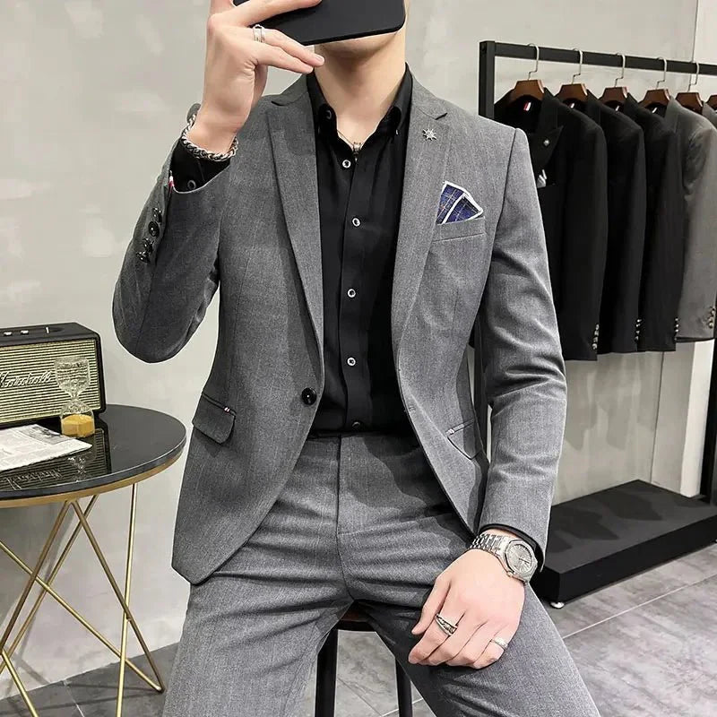 High-quality SHOWLU FASHION men's skinny two-piece wedding suit with jacket and trousers, suitable for formal and special occasions.