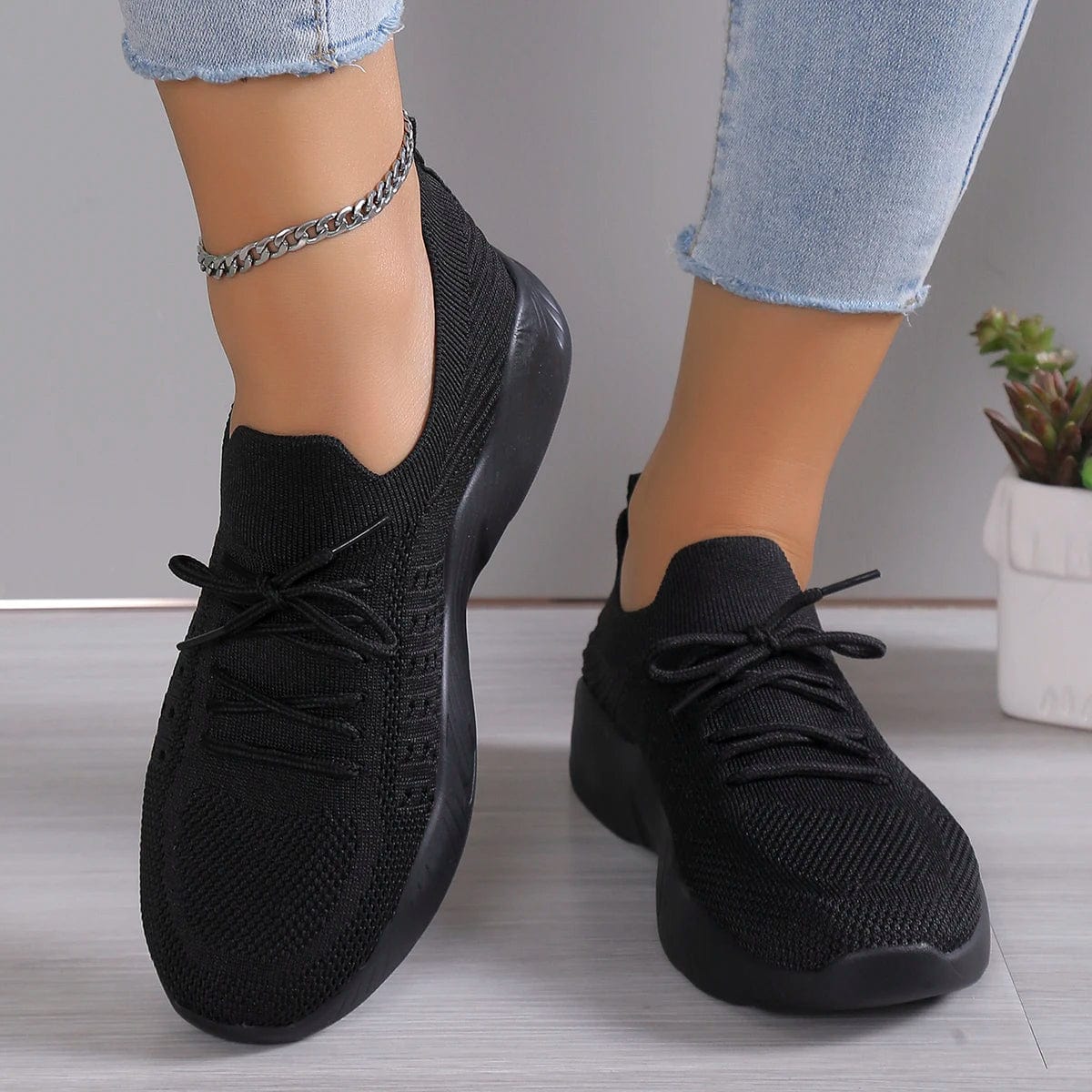 Showlu Women's Mesh Breathable Platform Sneakers with casual lace-up design, vulcanized sole, perfect for summer and active wear.