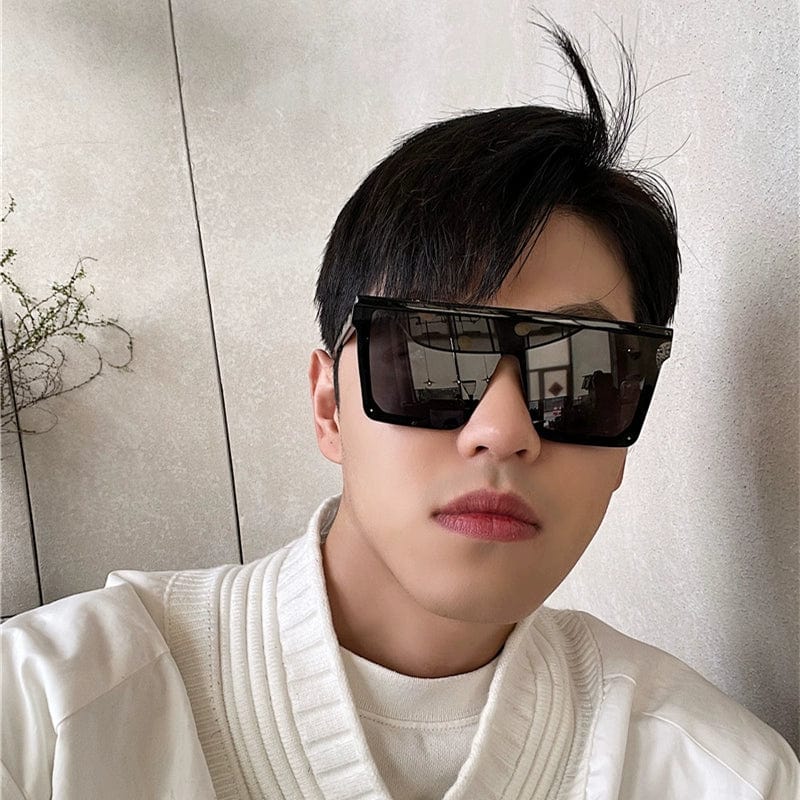Showlu men's square one-piece sunglasses with retro K-style design, UV400 protection, and polarized PC lenses.