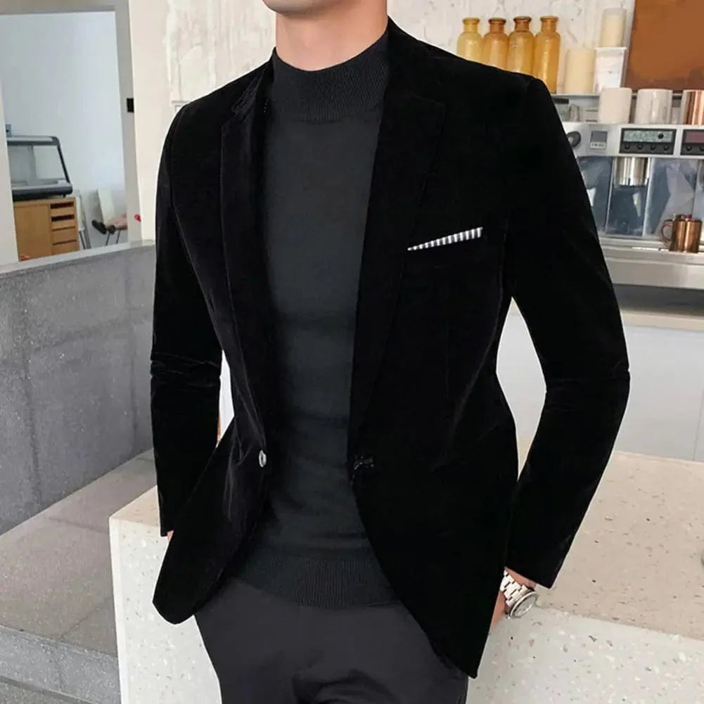 SHOWLU Men's slim fit velvet blazer with a turn-down collar, single button, elegant lining, ideal for formal occasions.
