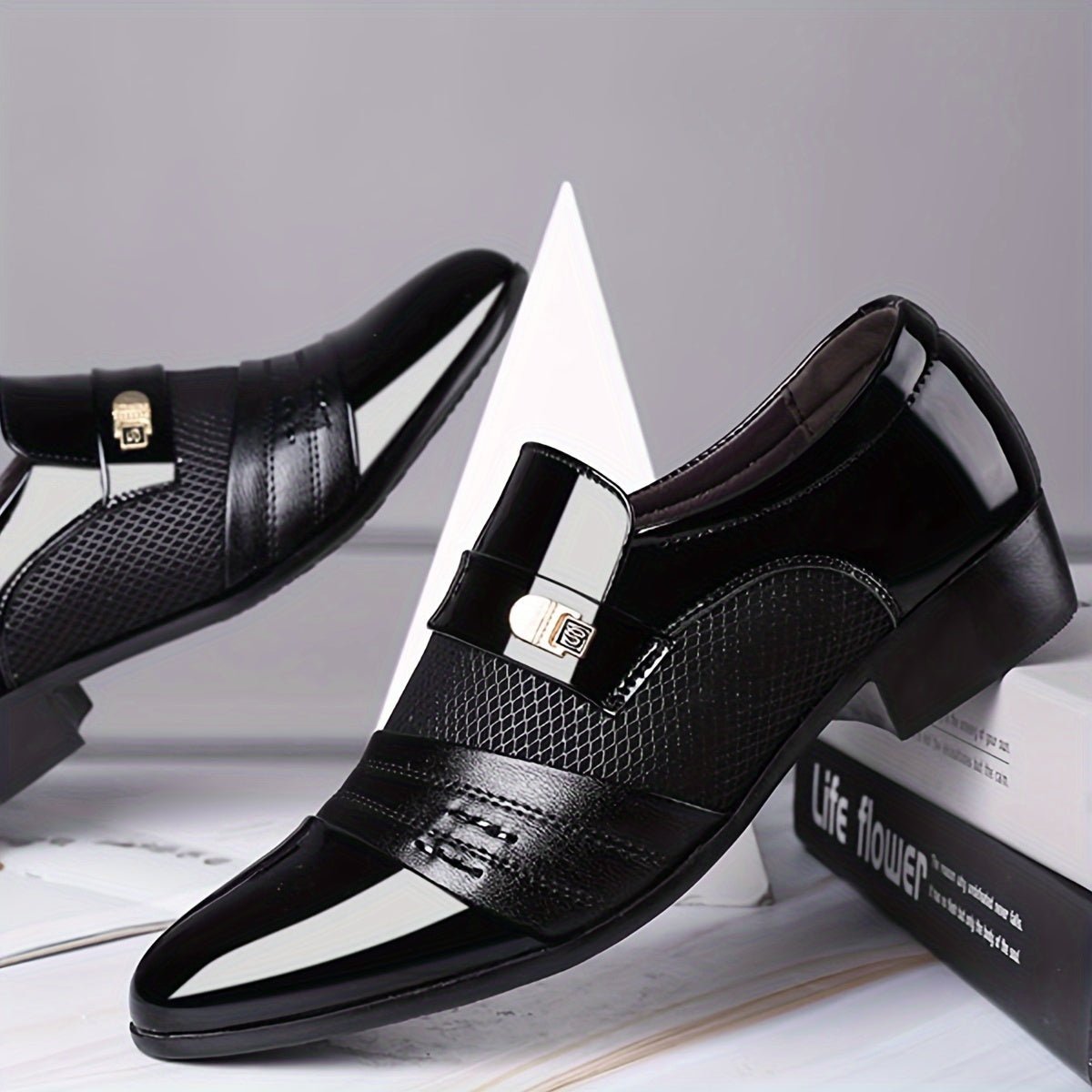 SHOWLU Men's pointed toe slip-on casual shoes made of microfiber leather, suitable for business and formal occasions.