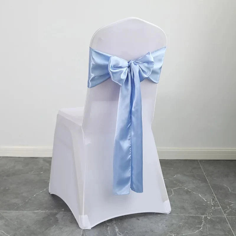Shiny satin chair sash by EVENTSDECOR in luxurious wedding bow style, 15x275cm, perfect for elegant wedding and event decor.