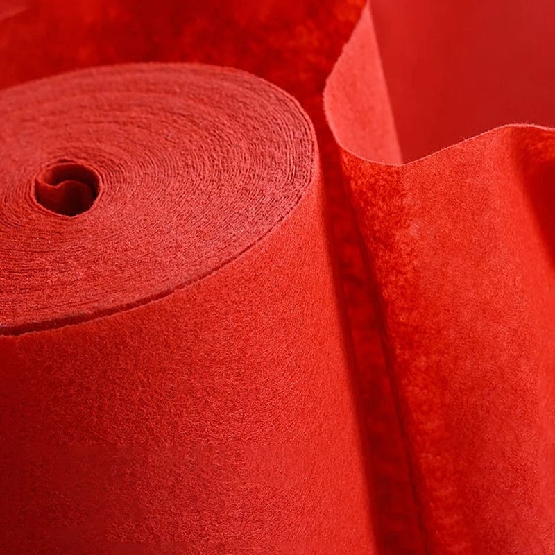 Red carpet runner for weddings, non-woven disposable aisle carpet from SHOWLU FASHION STORE, ideal for elegant event entrances.