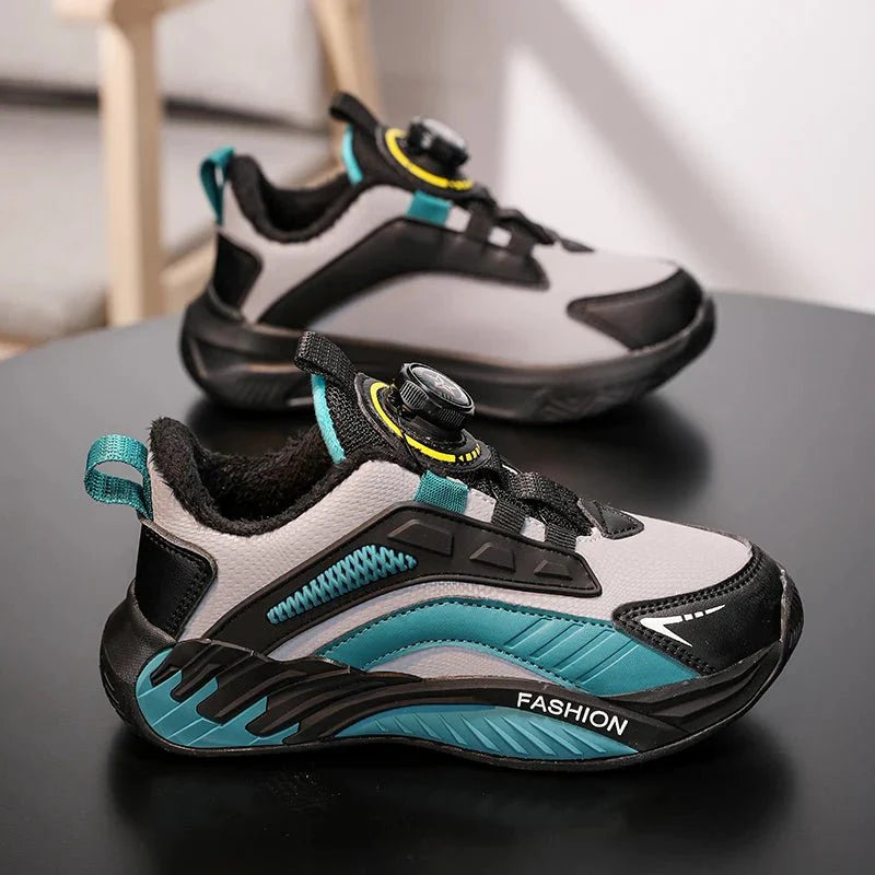 Children's SHOWLU winter snow boots with plush leather, warm lining, non-slip soles, suitable for outdoor sports and school wear.
