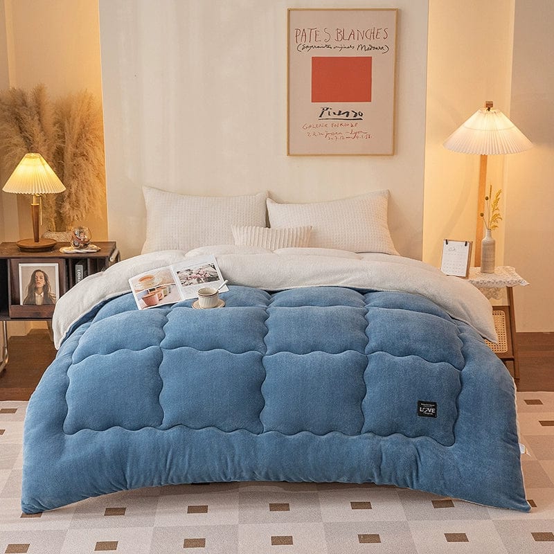 Showlu Fashion Store Meikello Lambskin Winter Quilt, thick double-sided velvet duvet insert, cozy and warm for cold nights.