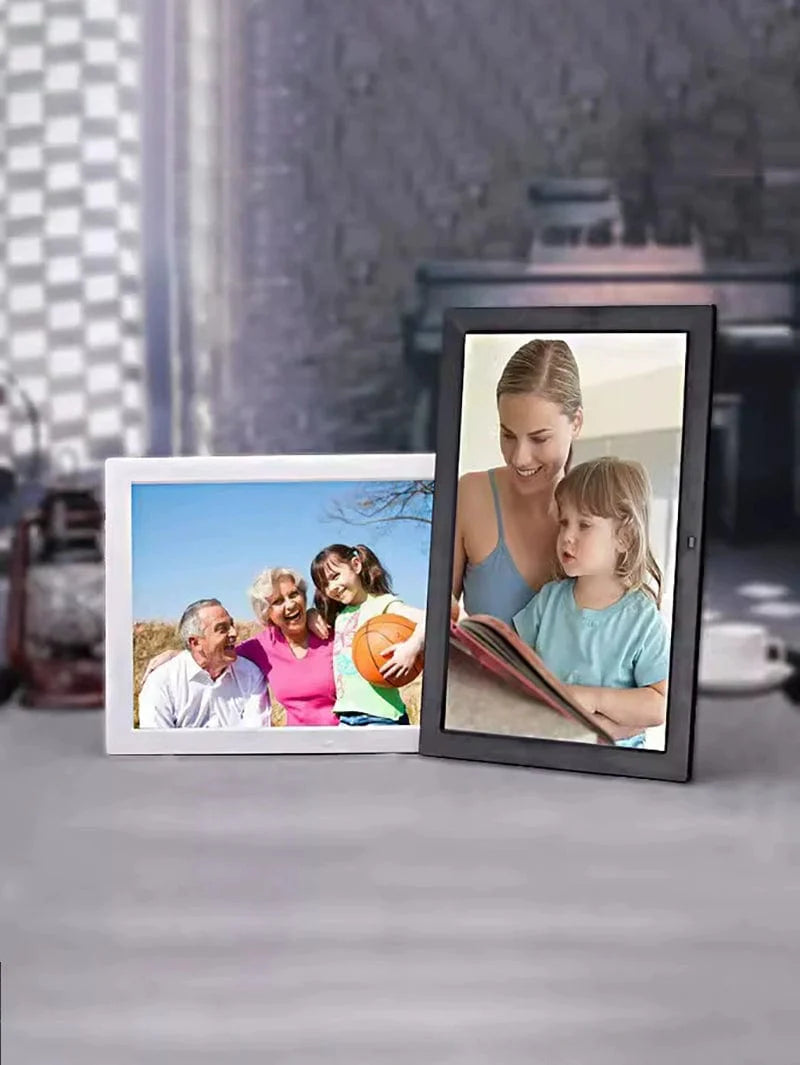 Yunzhixing 17-Inch HD digital photo frame with ultra-thin design, showing digital photos and videos, wall-mountable.