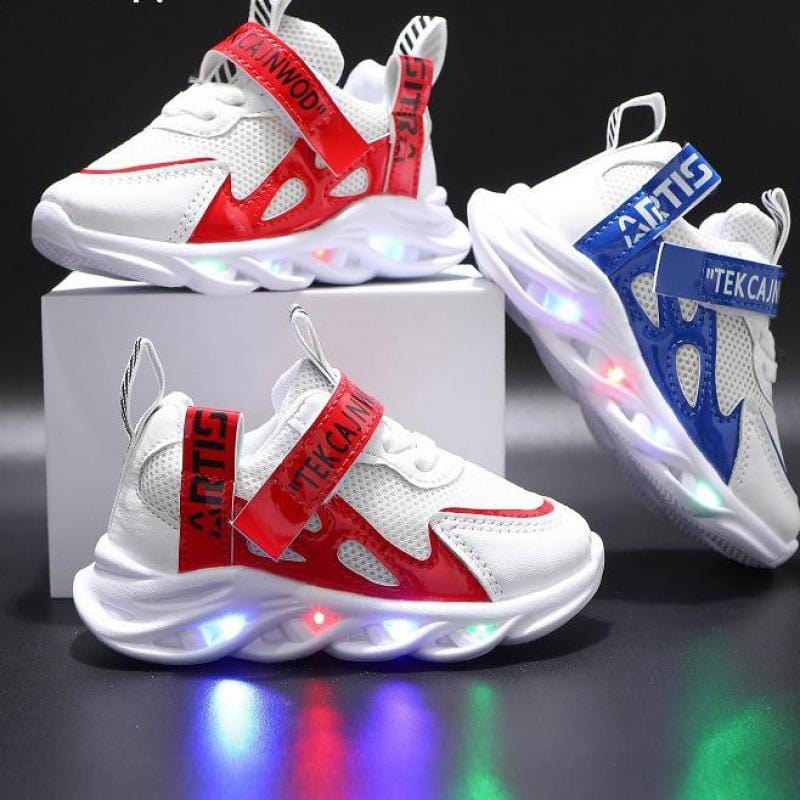 Showlu Fashion Store 0 New LED Children Glowing Shoes Baby Luminous Sneakers Boys Lighting Running Shoes  Kids Breathable Mesh Sneakers